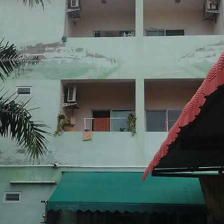 Hotel J&E Nong Prue Exterior foto